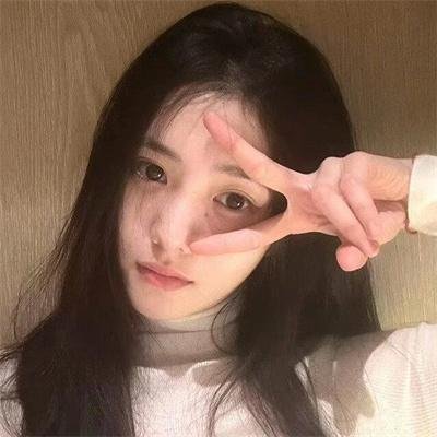 别扭合租房封面
